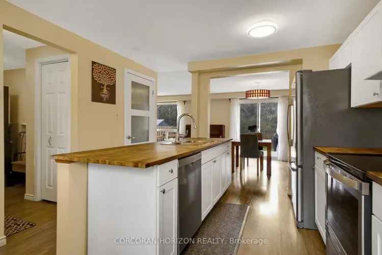 3 Bedroom 2 Bathroom Family Home in Kitchener