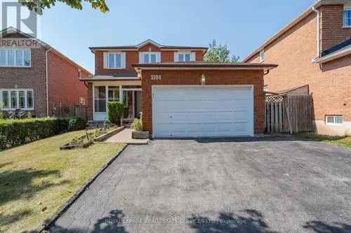 House For Sale In Wedgewood Creek, Oakville, Ontario