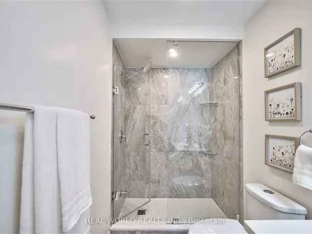 House For Sale in Vaughan, Ontario