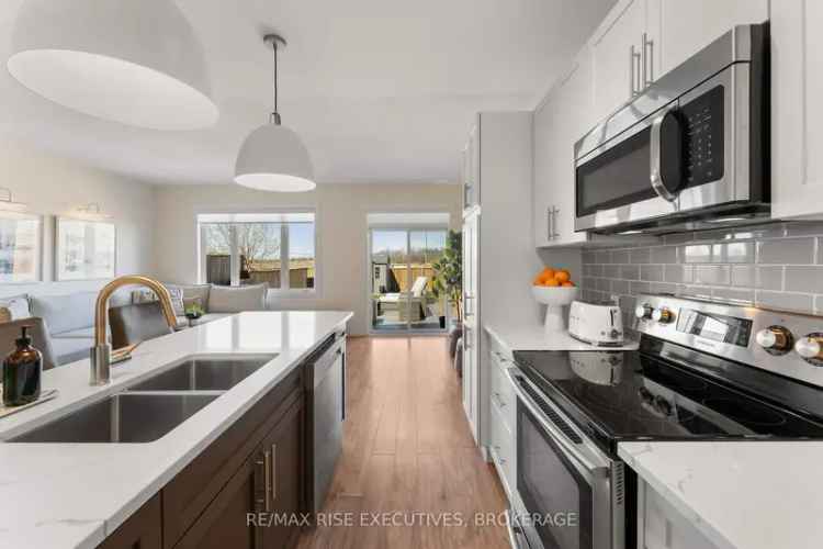 Amherstview Family Home Updated Kitchen Open Concept Finished Basement