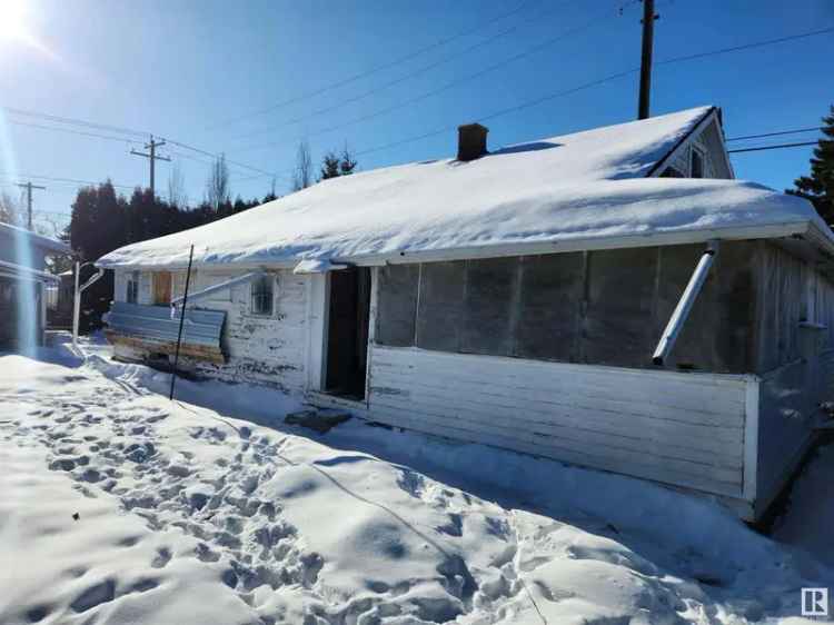 50x120 Corner Lot with Double Garage