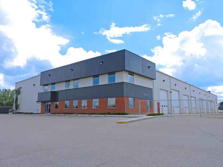 Office building For Sale in Blackfalds, Alberta