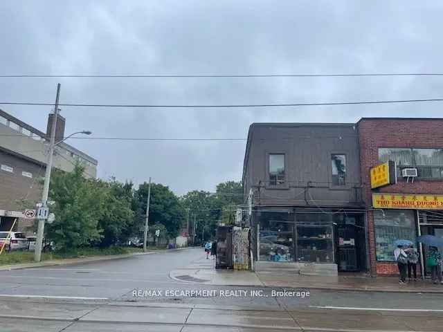 Commercial property For Sale in Toronto, Ontario