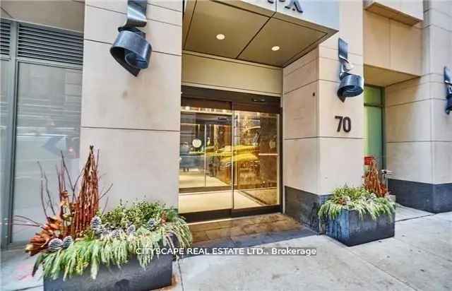 Condo For Rent in 70, Temperance Street, Toronto, Ontario