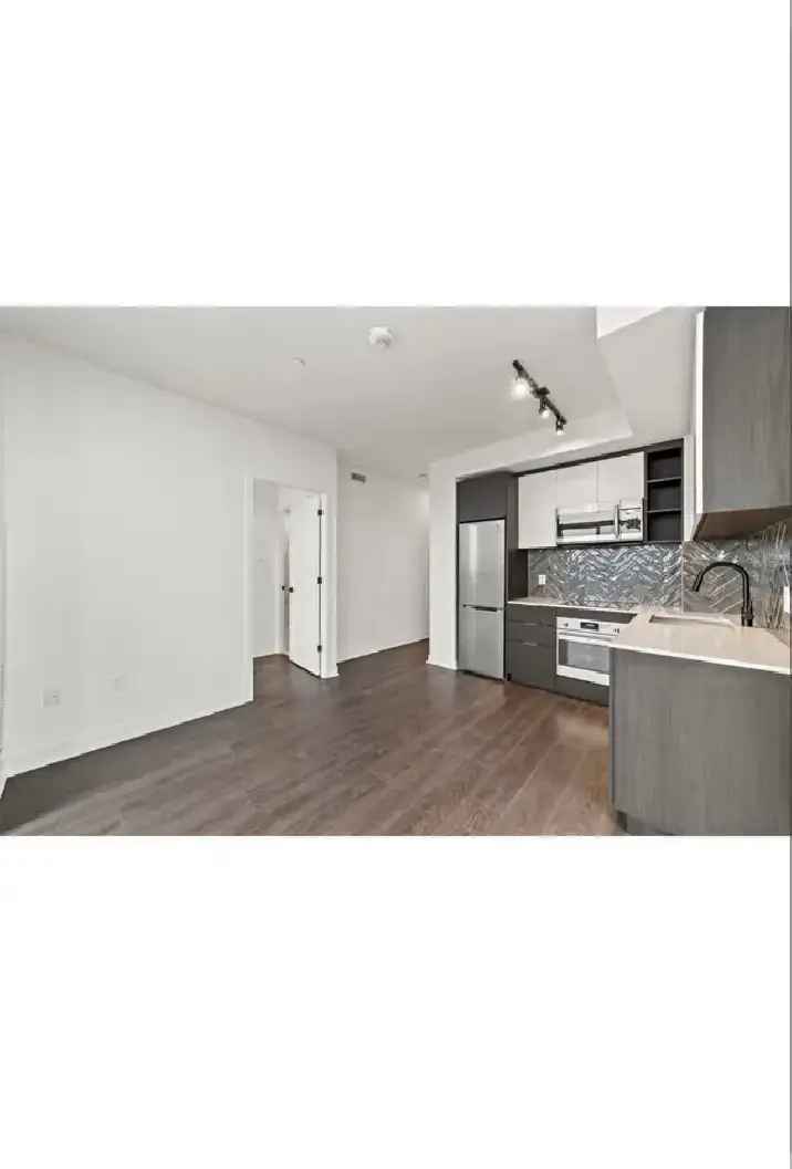 Rent Modern 2 Bedroom Condo in Etobicoke with Parking and Amenities