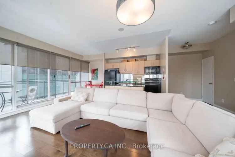 Downtown Toronto Condo at Opus Building Bright Open Floor Plan City Views