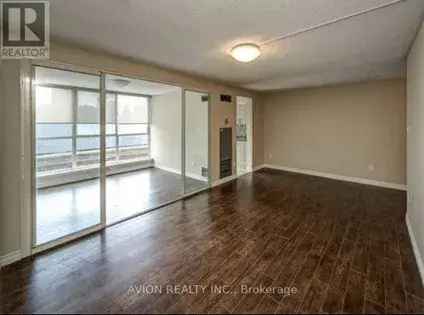 2 rooms apartment of 688 m² in Toronto