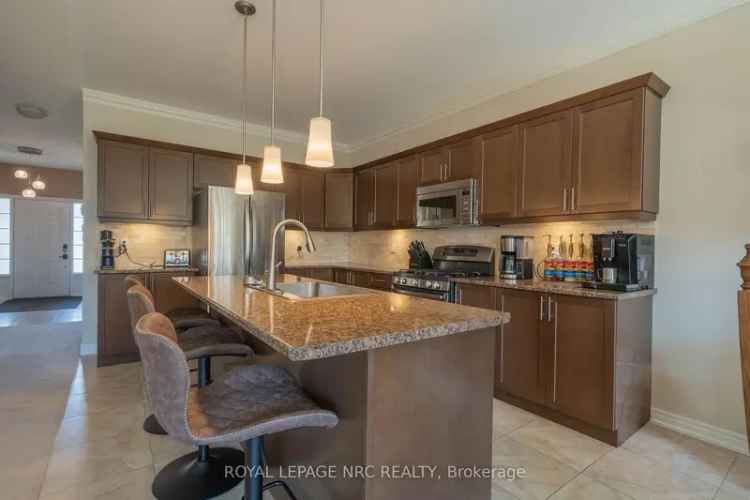 Chippawa Bungalow - 3 Beds, 2.5 Baths, Finished Basement