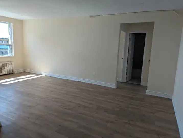 Brand New Upgraded 2 brm Apt with Balcony-Cosburn/Pape Ave