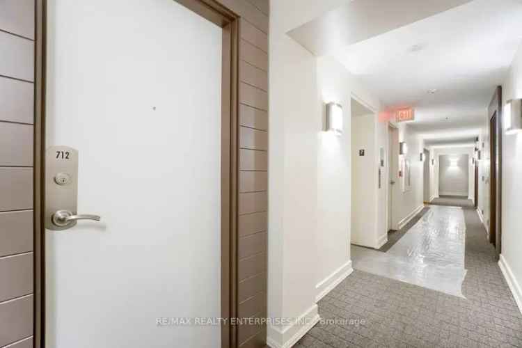 Midtown Toronto 1-Bedroom Condo - Bright, Modern, Amenities Included