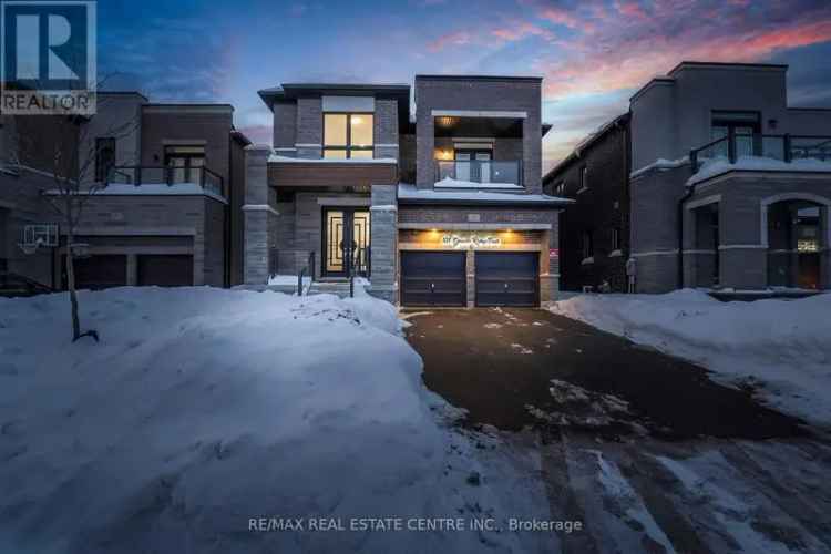 Modern 4-Bedroom Detached Home in Waterdown