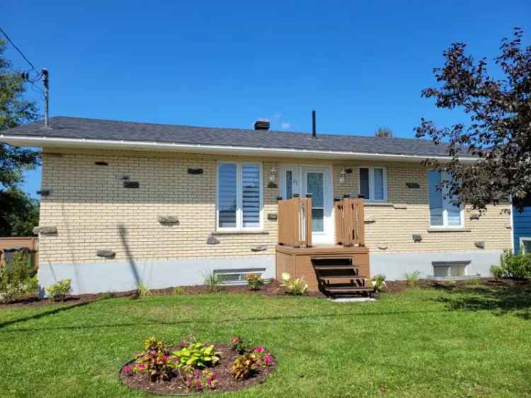 Bungalow for Sale Sainte Anne du Lac