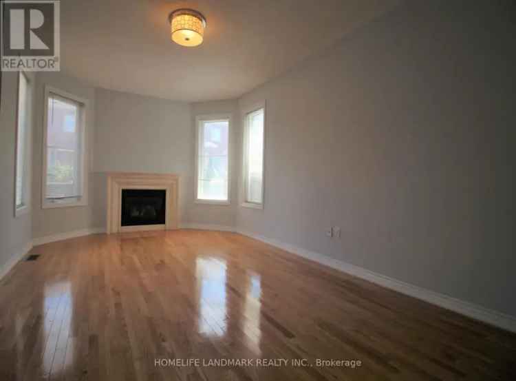 Beautiful Freehold Townhouse in Macleods Landing Family Friendly Area