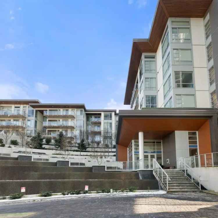 Brentwood ESCALA 1-Bedroom Plus Den Ground Floor Home