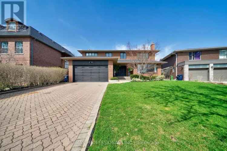 Stunning 5+1 Bedroom Home in Edenbridge with Resort-Style Backyard