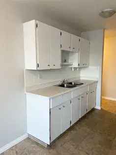 Rent 2 Rooms Apartment in Edmonton with Community Amenities