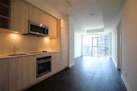 2 rooms apartment of 213 m² in Toronto