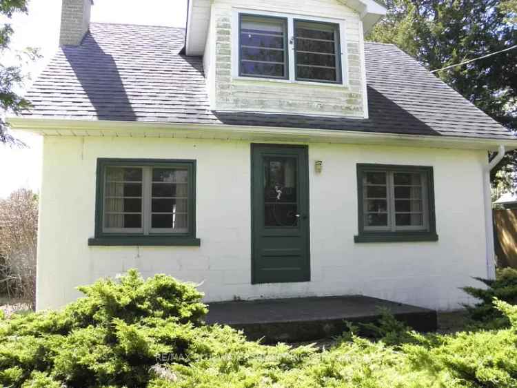 Ipperwash Beach Cottage 5 Bedroom 2 Bathroom Family Getaway