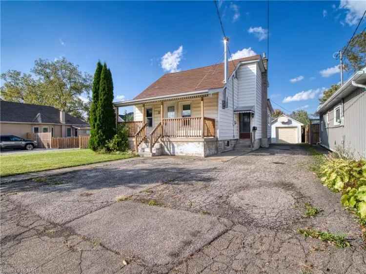 House For Sale in St. Catharines, Ontario