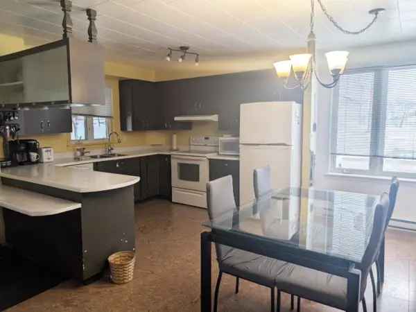 Renovated Family Bungalow 4+1 Bedrooms 2 Garages