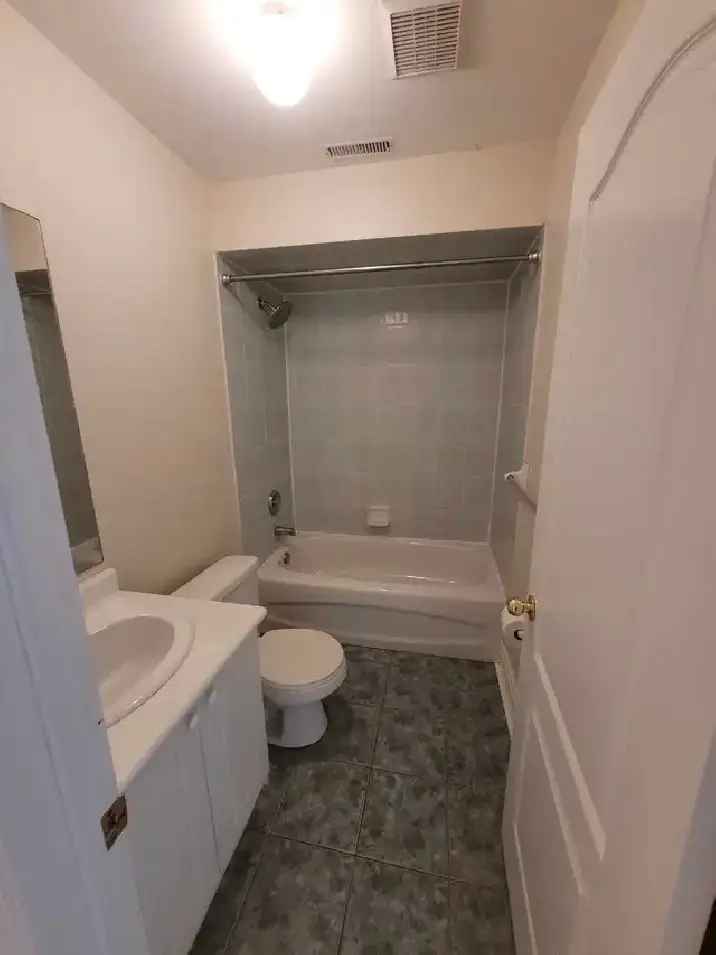 Spacious 1 Bedroom Available