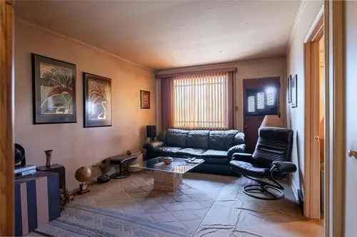 House For Sale in East Kildonan