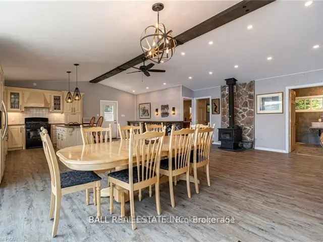 Luxury Waterfront Home on Papineau Lake - 4BR, 2BA, Bunkie