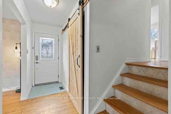 4-Level Back Split Semi-Detached House in Rosedale