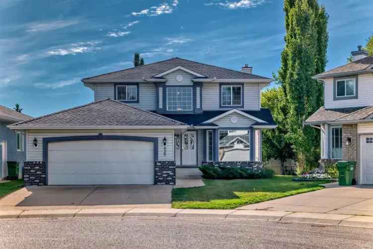 House For Sale in Calgary, Alberta