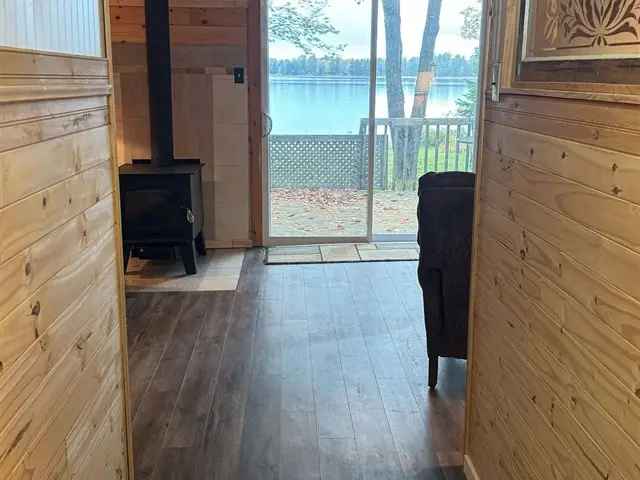 Bear Lake Waterfront Cottage 2 Bedroom Escape