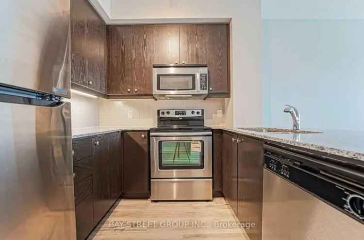 Rent Luxurious Condo in Mississauga with Unobstructed Square One Views