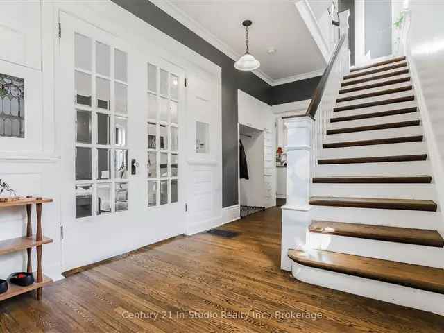 House For Sale in Quinte West, Ontario