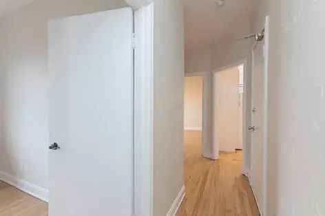 5 rooms apartment of 90 m² in Montreal