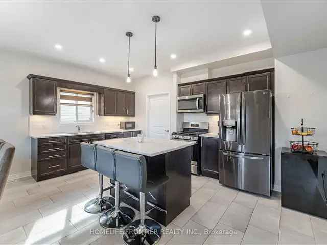 Stunning Detached Home in Prime Location - Family-Friendly Features