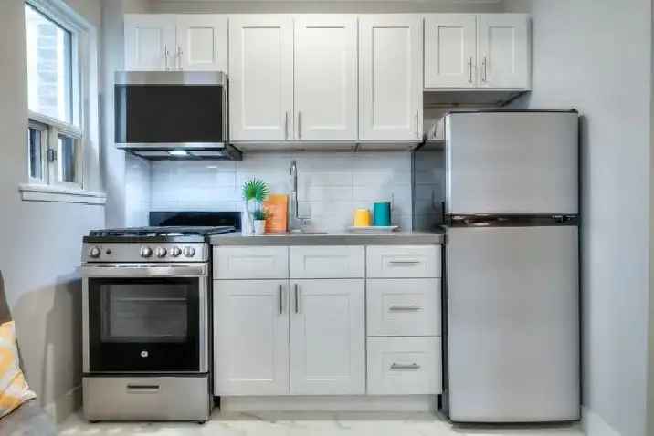 Beautiful New Studio Apartment Available in Cabbagetown