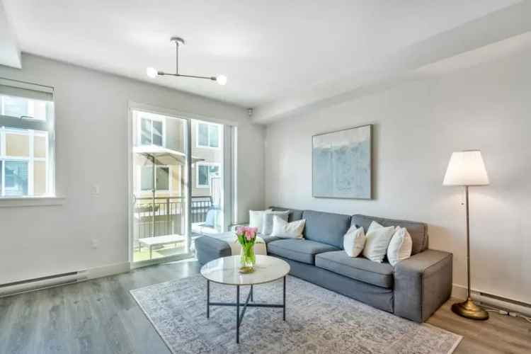 Parkfront Living Showhome 3 Beds Family Home
