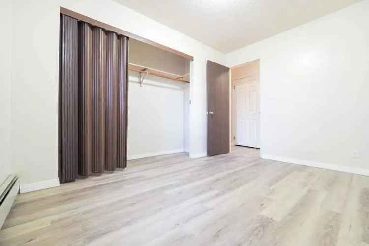 Rent Apartment in Edmonton with Spacious Kitchen and Walk-in Closet