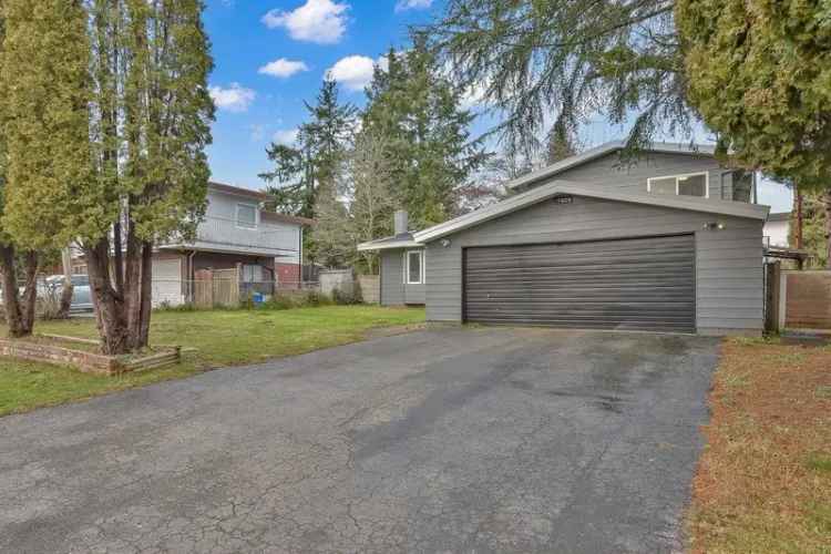 15909 GOGGS Avenue White Rock House for Sale