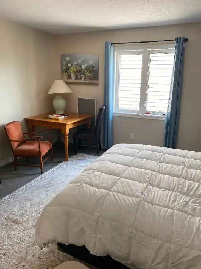 Furnished  Room for rent in kemptville on