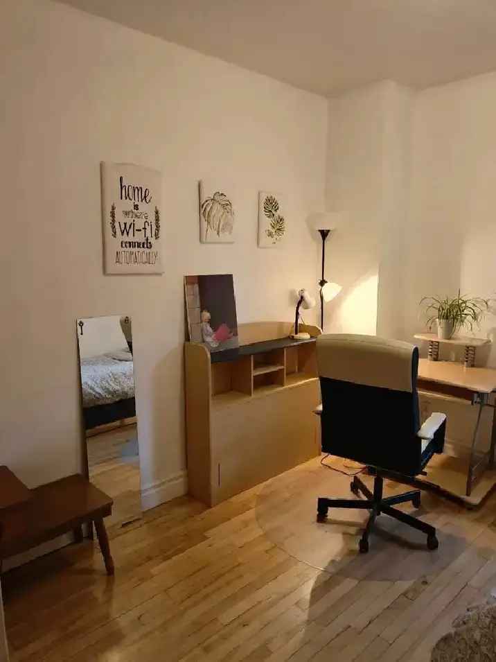 Furnished Room for student - Internet, Utilities, All included