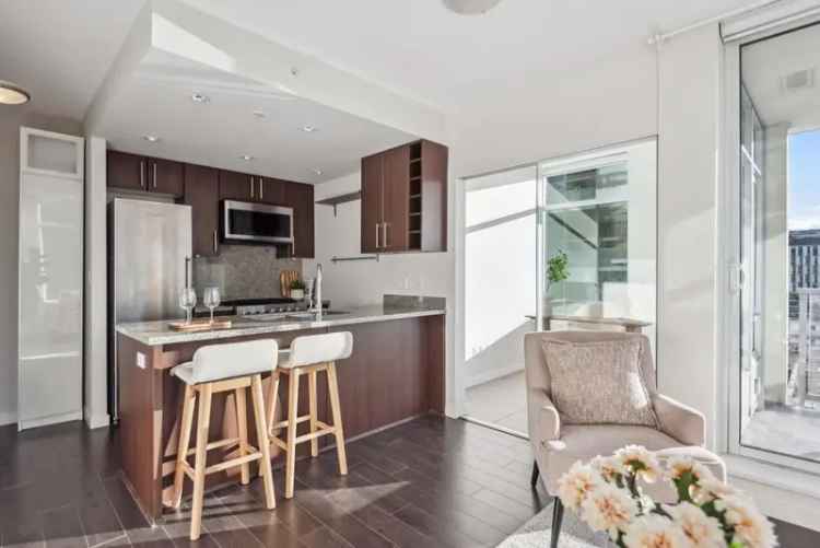 Condo For Sale in Vancouver, British Columbia