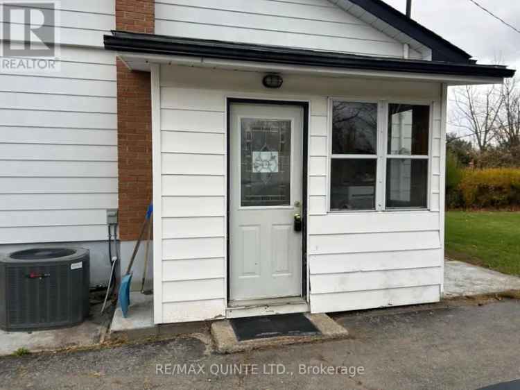 House For Sale in 362, Grills Road, Quinte West, Ontario