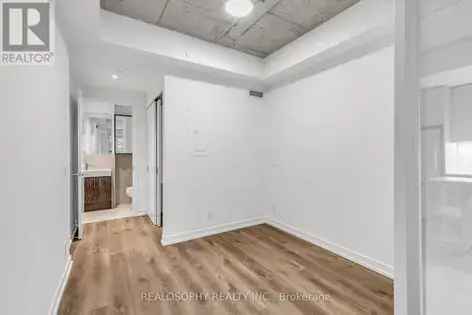 2 rooms apartment of 64 m² in Toronto