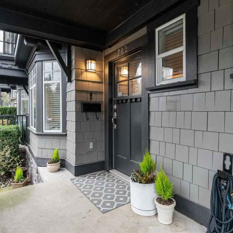 Lonsdale Townhouse 3 Bed 3 Bath 1655 sq ft