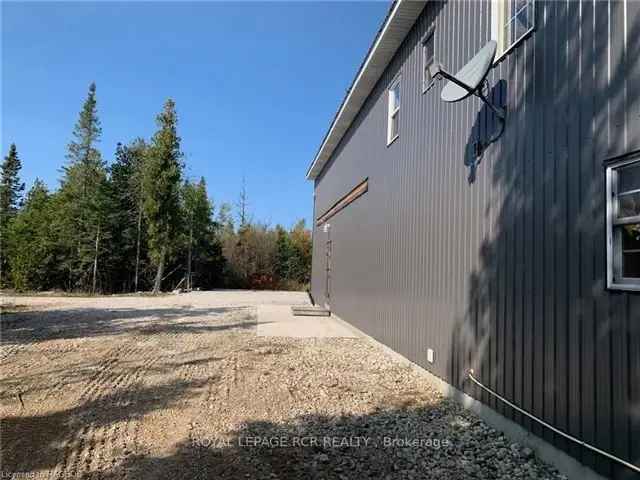 House For Sale in Municipality of Northern Bruce Peninsula, Ontario