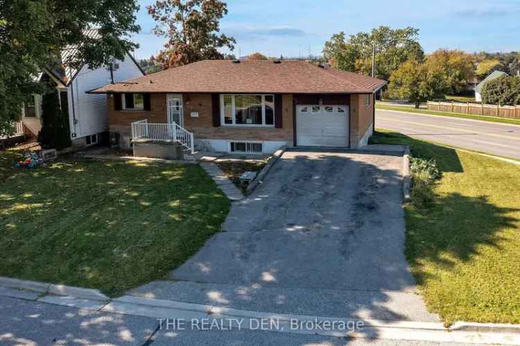 House For Sale in Oshawa, Ontario