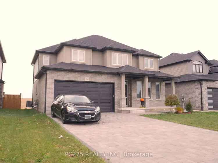 House For Sale in Tillsonburg, Ontario