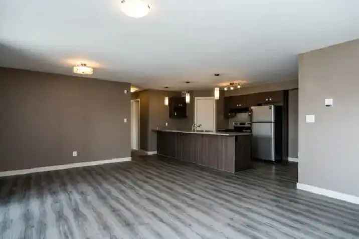 Spacious 3 Bedroom Apartment for Rent!