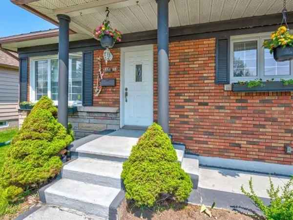 5 Bedroom 2 Bathroom Bungalow Near Martel School