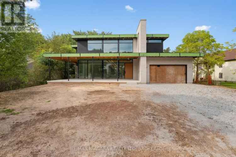 Luxury Custom Built Home in Niagara-on-the-Lake